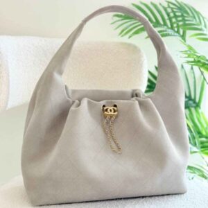 Buy Chanel Drawstring Bag 22 Soft Leather Gold Tone Metal |Bags Dubai - Luxury Master Copy Dubai