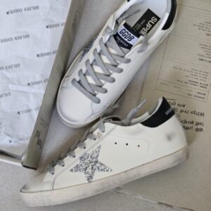 GOLDEN GOOSE