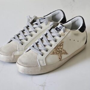 GOLDEN GOOSE