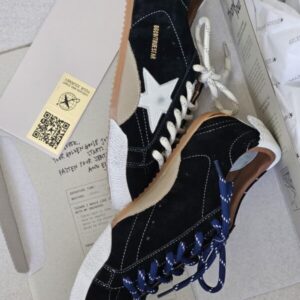 GOLDEN GOOSE