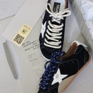 GOLDEN GOOSE