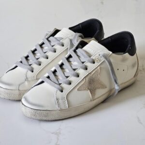 GOLDEN GOOSE