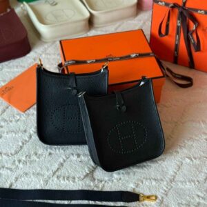 Hermes Evelyne 16 Noir Black Taurillon Clemence Leather Amazone bag - Dubai Luxury Items