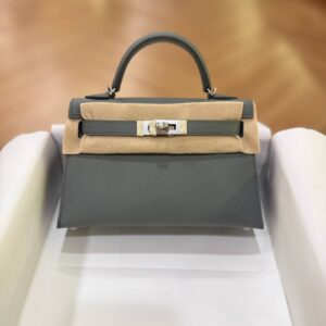 Hermes Mini Kelly 20 Vert Amande Epsom Leather SHW - Dubai Luxury Items